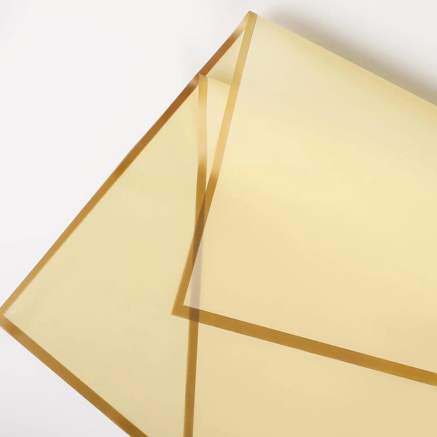 Papel Coreano Amarillo Crema Borde Dorado 58 x 58 cm
